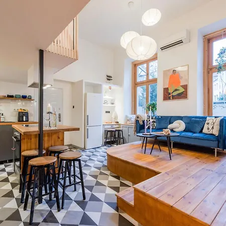 Spacious Wellness Retreat By Dohany Synagogue Budapest
