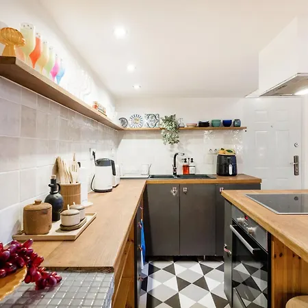 Apartment Spacious Wellness Retreat By Dohany Synagogue
