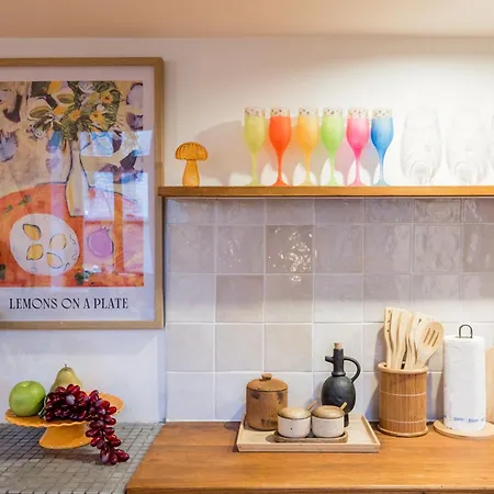 Spacious Wellness Retreat By Dohany Synagogue Apartmán